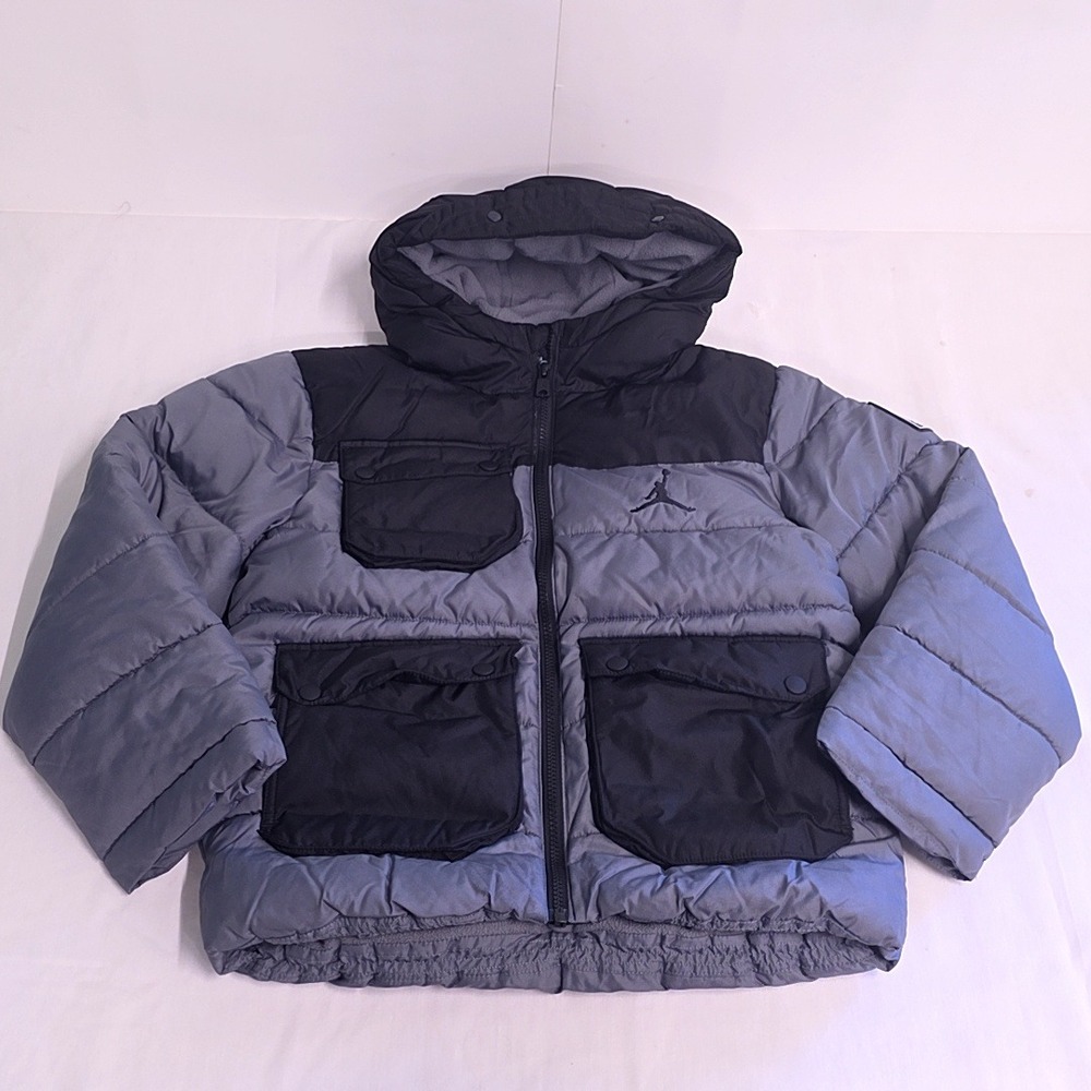 Jordan Puffer Jacket Kids M 10-12 Grey Black Hooded Jumpman Cargo Coat